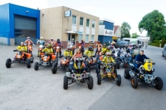 Foto: Bram Saeys; Kenny en Joyce van Eerd hebben gala op het Sondervick en worden begeleid door quads en corssmotoren.